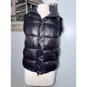 Urban Outfitters Without Walls black hooded puffer vest women's medium